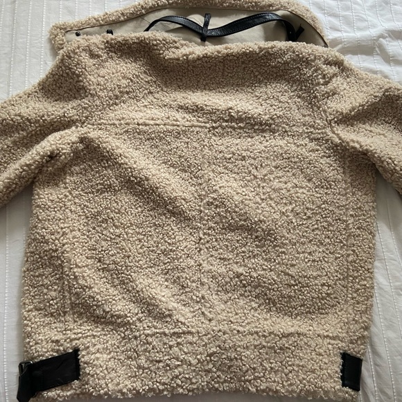 Beige teddy bear jacket - Picture 5 of 7